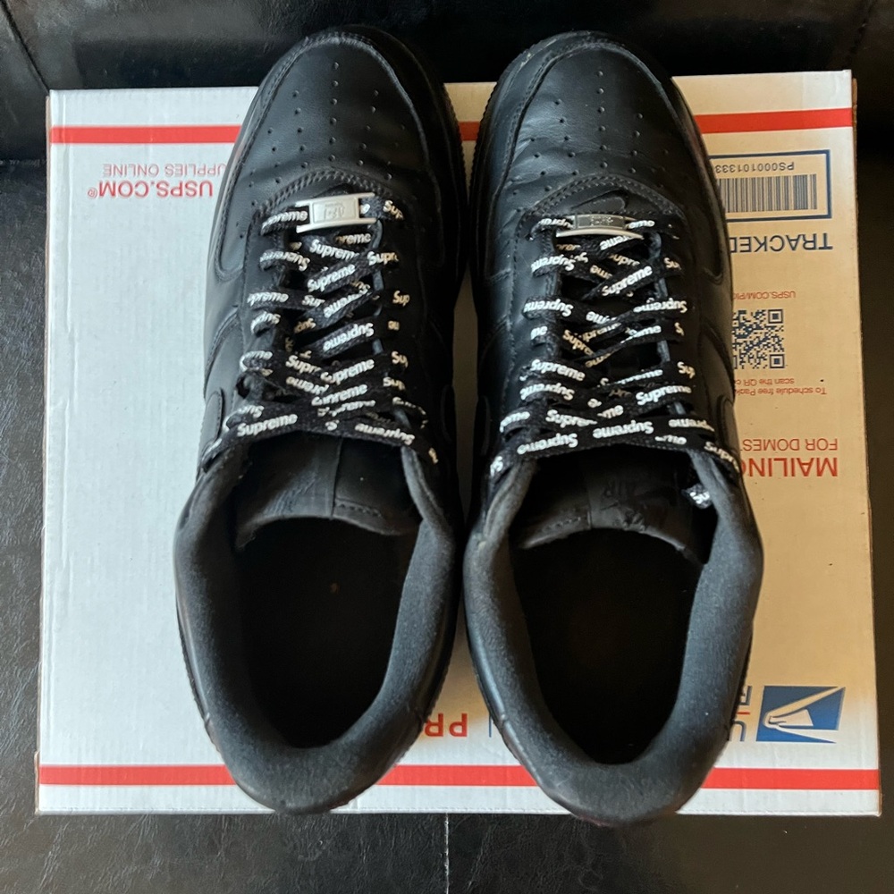 Supreme x Nike Air Force 1 Low ‘Box Logo – Black’ Men’s 9.5 - Picture 4 of 7